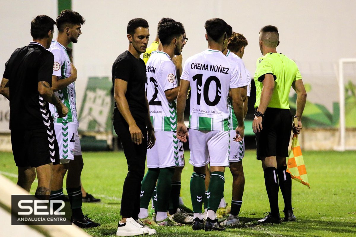 ChemaNM_10's tweet photo. Estreno en el Maulí y no pudo ser mejor. Un pasito más equipo 💪🏼🏆💚 https://t.co/tRYlOEbKkG