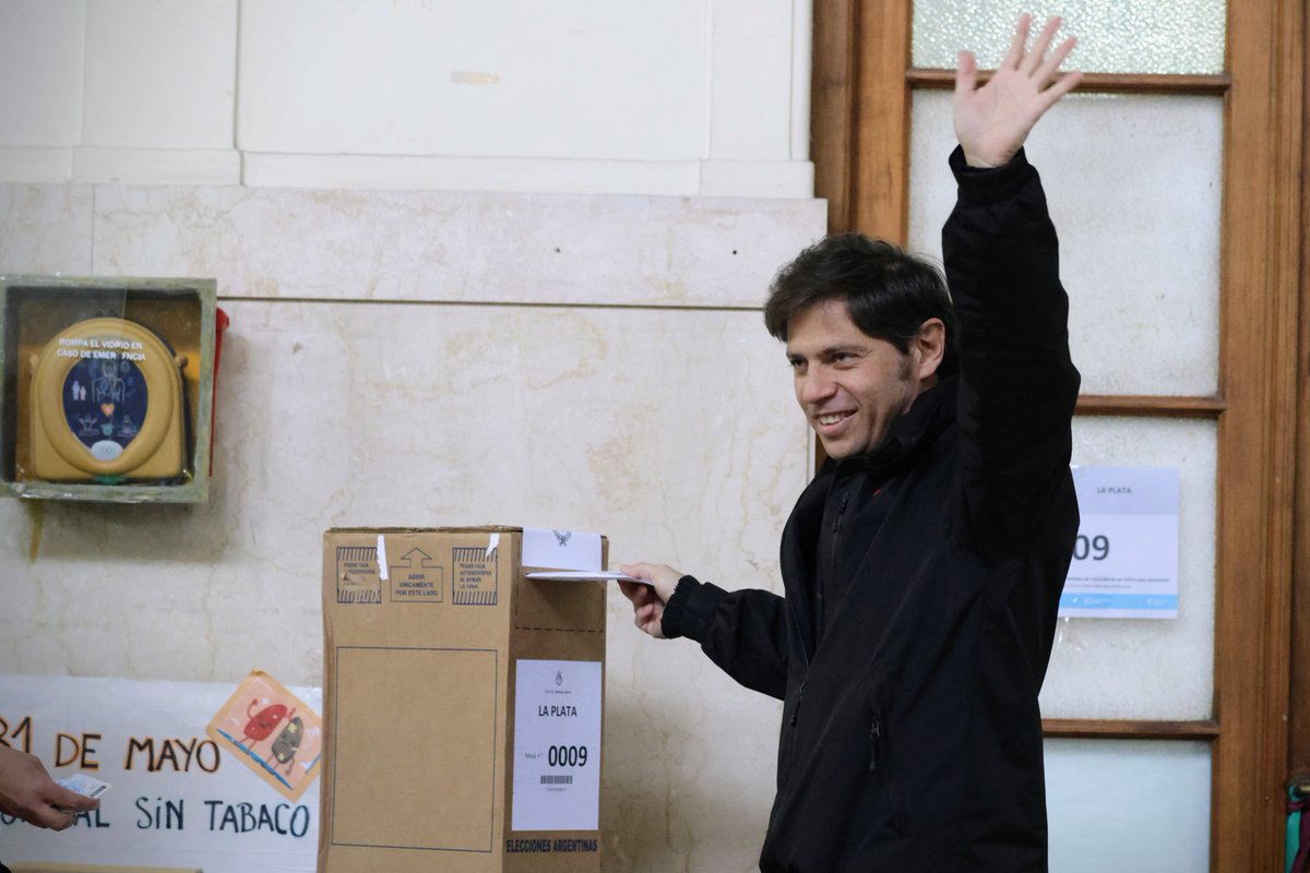 En una jornada muy importante para nuestra democracia, voté en la Escuela Superior de Formación en Salud de La Plata.

Es un día para reflexionar y para decidir. Para que cada uno tome en sus manos la decisión sobre nuestro futuro que se expresa con el voto.

#Elecciones2023 🇦🇷