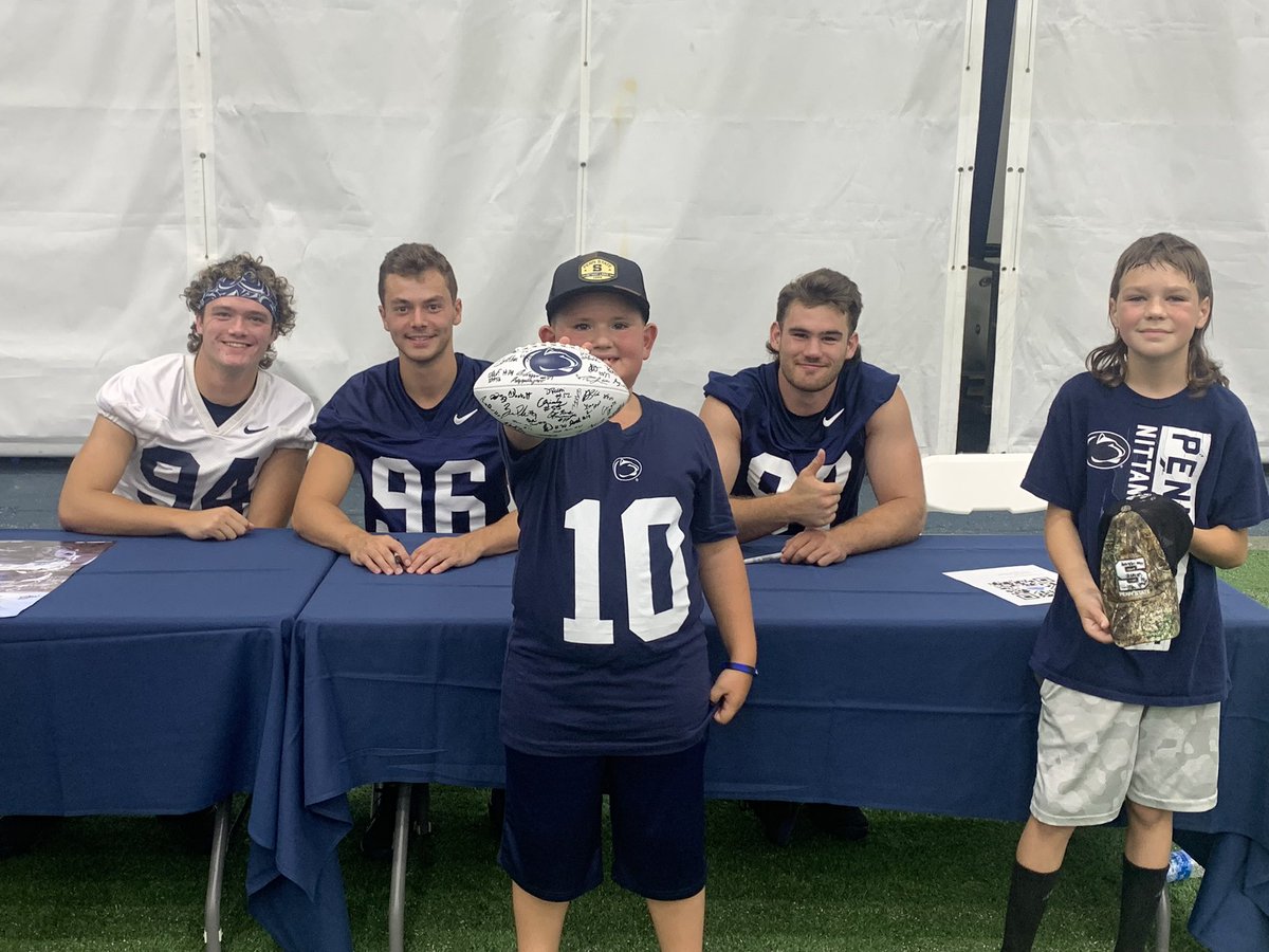 Fan Fest was great! Shoutout to all of our fans that came out to meet us, your support means everything! Thanks to <a href="/HappyValleyUtd/">Happy Valley United</a> for setting up the event!