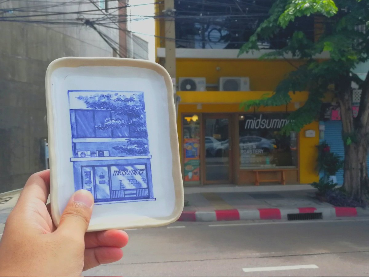 OKDstudio's tweet photo. ร้านกาแฟ สีเหลืองย่านวงค์สว่าง
Yellow cafe on the conner
@midsummercafe
.
#ceramicstudio #pottery ​#handmadeceramics​ #OKD_studio ​#ceramics ​#handmake ​#blueandWhite​#Bangkok​ #shophouse​ #biskit
#contempory​ceramics #stoneware #craft #glaze #design #Illustrator #isoindigotown https://t.co/EnEm8bWccQ