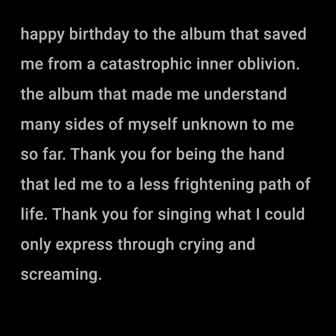 two years of an angelic and heavenly voice, lyrics that understand every nuance of your soul and a world in which to get lost 🩶🤍🩷 #HappyBirthdayWFTTWTAF <a href="/Luke5SOS/">Luke Hemmings</a>