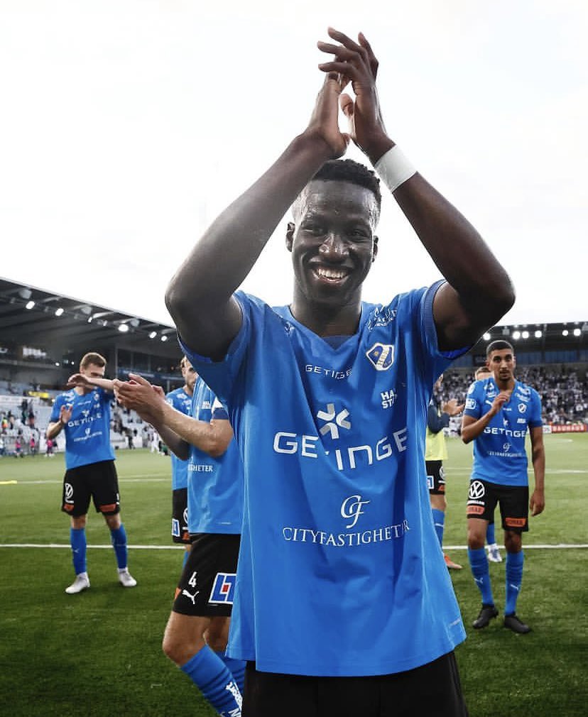 #MATCHDAY 💙🖤
WE GO AGAIN <a href="/HalmstadsBK/">Halmstads Bollklubb</a> 🙏🏿