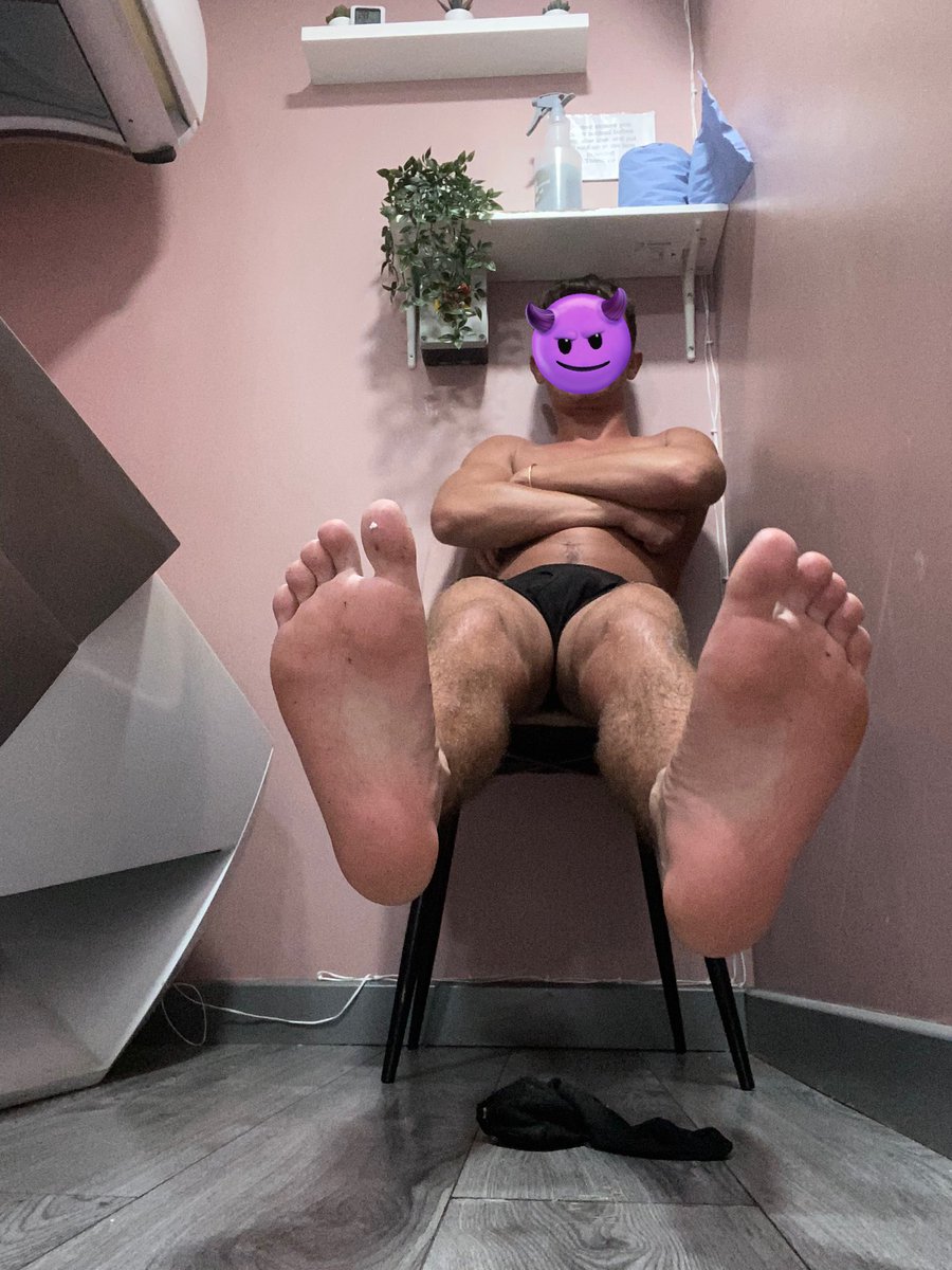Just been sunbeds my feet are sweaty and dirty I want one of you bitches to lick them clean 😈😈

cashsub #cashfag #cashmaster #cashgod #findom #finsub #payslave #humanatm #walletdrain #cashcunt #financialdomination #paypig #buyingnudes #sellingcontent #ContentCreator #sugarbaby