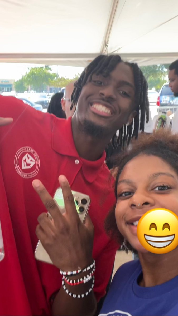 amya_shepard's tweet photo. Yesterday, I had a great time volunteering for the Tyrese Maxey back to school event 🧡 https://t.co/bvvQoCQAu9