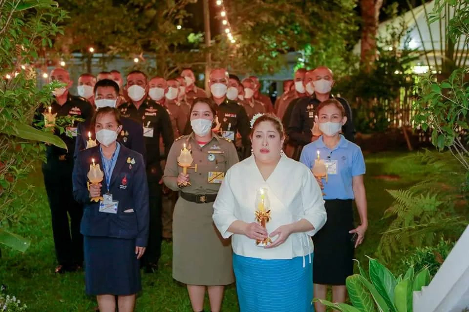 👑💙💙 ๑๒สค.๖๖ พระเจ้าวรวงศ์เธอ พระองค์เจ้าสิริภาจุฑาภรณ์ เสด็จลง ณ พระตำหนักกองบิน ๔๑ จ.เชียงใหม่  ทรงนำข้าราชบริพาร​จุดเทียนถวายพระพรชัยมงคล เนื่องในโอกาสวันเฉลิมพระชนมพรรษา สมเด็จพระนางเจ้าสิริกิติ์ พระบรมราชินีนาถ พระบรมราชชนนีพันปีหลวง 
#เรารักสถาบันพระมหากษัตริย์