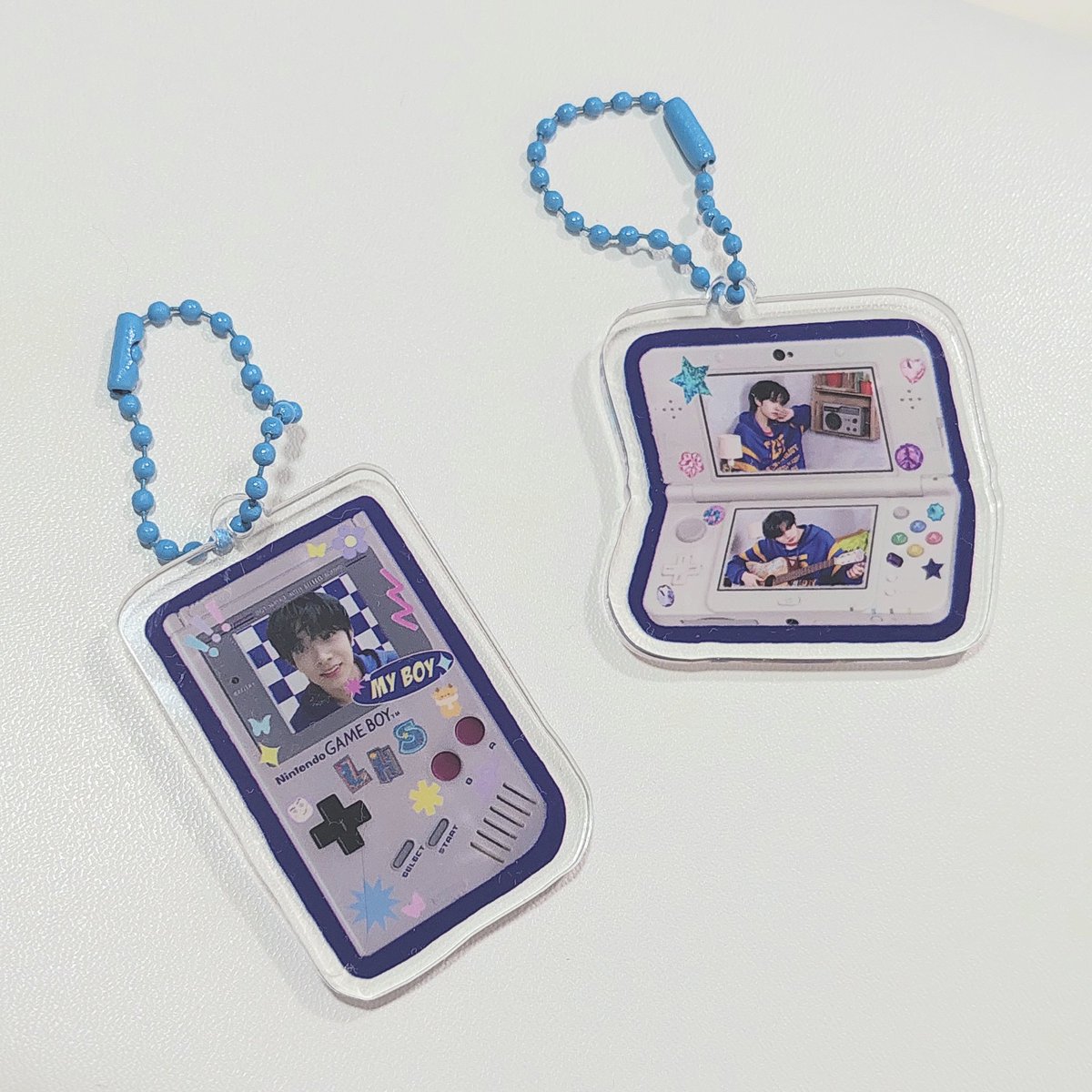 hee_kaldagerist's tweet photo. ‧₊˚✩彡 #giveawayniiely — enhypen heeseung giveaway free claim ph 

꒰ heeseung gameboy keyrings and engene ver. photocard !! ꒱

— mechanics: 
☆ mbf 
☆ like and rt this tweet and the tweet below
☆ ends: august 23, wednesday

— winner must be willing to shoulder sf 🫶 https://t.co/bCSIIPg3on
