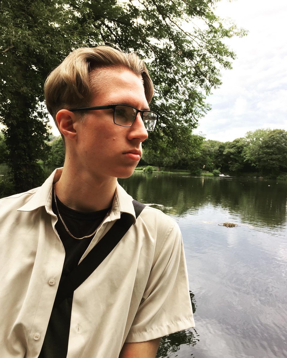 judisamo_'s tweet photo. Photo shoot :3 pt.1
#model #modeling #photoshoot #photography #photos #forest #nature #naturemodel #modellife #modelshoot #amatuarmodel #thinking #thoughts #uk #british #england #lullingstonecastle #kent #river #wild #adventure #bridge #18yearsold #explore #intheforest #forest https://t.co/IhW7RZlfnk