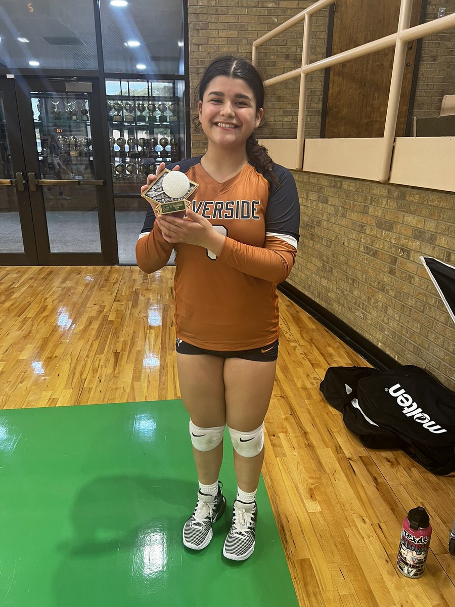 Angelina M Bustillos tweet media