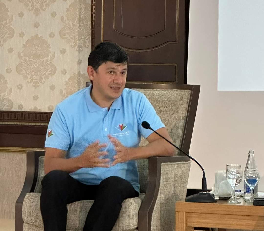 DiasporaAz's tweet photo. Komitə sədri Fuad Muradov: “#Diaspor Gənclərinin IV Yay Düşərgəsində “Ulu öndər Heydər Əliyevin həyat yolu” panelinin təşkili diaspor gənclərinin görkəmli dövlət xadiminin  misilsiz tarixi xidmətləri barədə məlumatlandırılmasında xüsusi əhəmiyyət daşıyır”.

#HeydərƏliyev100 https://t.co/7KBD6jqCrJ