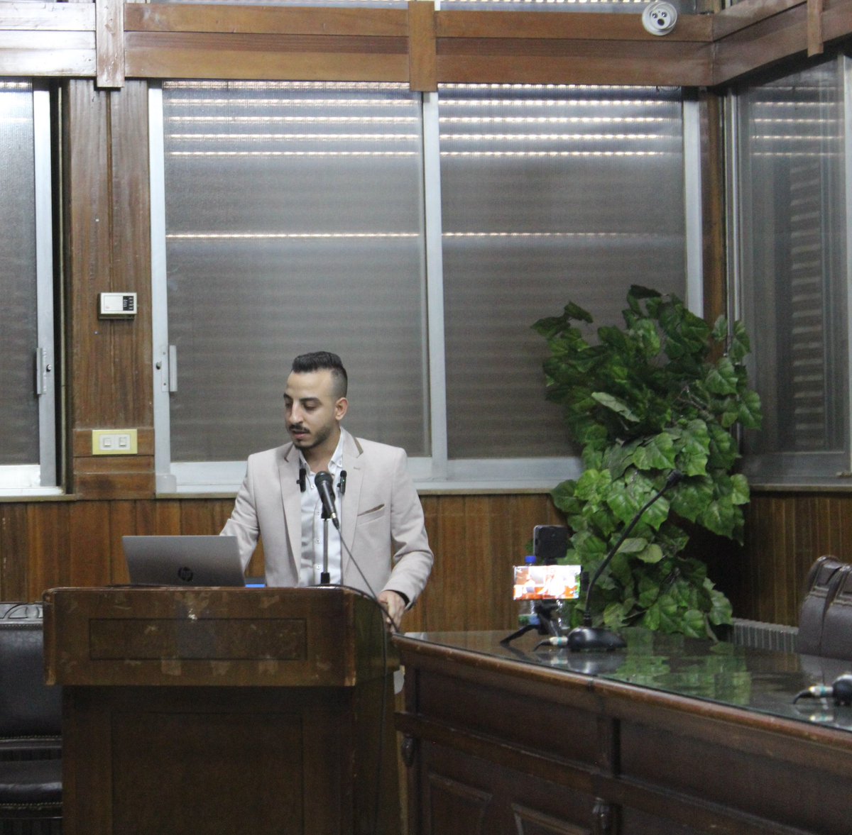 ArefTec's tweet photo. الحمدالله الذي بنعمته تتم الصالحات والحمدالله الذي أكرمني بتخرجي من الجامعة.
أسئل الله أن ينفعني بما تعلمت وأن يوفقني في حياتي القادمة لما يحبه ويرضاه. https://t.co/4DRiNcEgUh