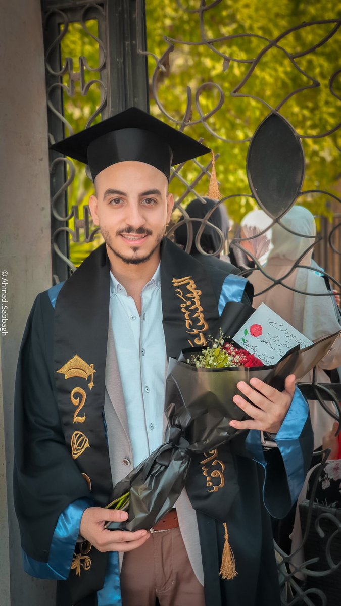 ArefTec's tweet photo. الحمدالله الذي بنعمته تتم الصالحات والحمدالله الذي أكرمني بتخرجي من الجامعة.
أسئل الله أن ينفعني بما تعلمت وأن يوفقني في حياتي القادمة لما يحبه ويرضاه. https://t.co/4DRiNcEgUh