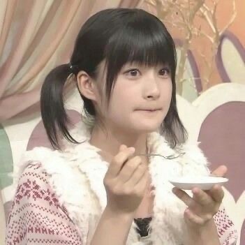 嗣永桃子1992年3月6日生まれ活動期間:2002〜2017 音楽グループ:Berryz