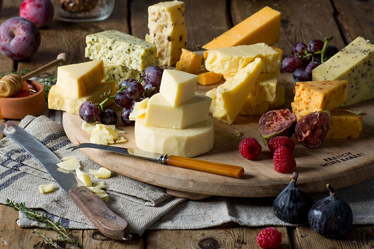 <a href="/SACheeseFest/">SA Cheese Festival</a> 
Indulge in a tantalising #journey of local #cheese craftsmanship while you enjoy an assortment of live #music
where: Sandringham Estate, Stellenbosch
when: 23-25 Sep

tinyurl.com/39afj264
<a href="/Audrey55675597/">Audrey - Ms Auds🌹</a> <a href="/claymorar/">Clayton Morar</a> #wine <a href="/creationwines/">Carolyn Martin</a>