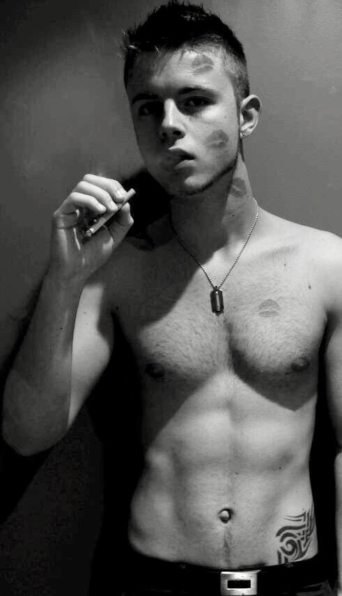 ScammMaster's tweet photo. You talking to me ? 
Don't you see i am enjoing myself with those women around ? 
Why would I even waste 1 more minute with you boy ? 

Ooooh, your wallet you say ? 
Alright, let's have fun. 
I'll fuck them later anyway. 
Wait, is that your girl ? 
I love it already f.a.g. https://t.co/wTjyKP1sCY