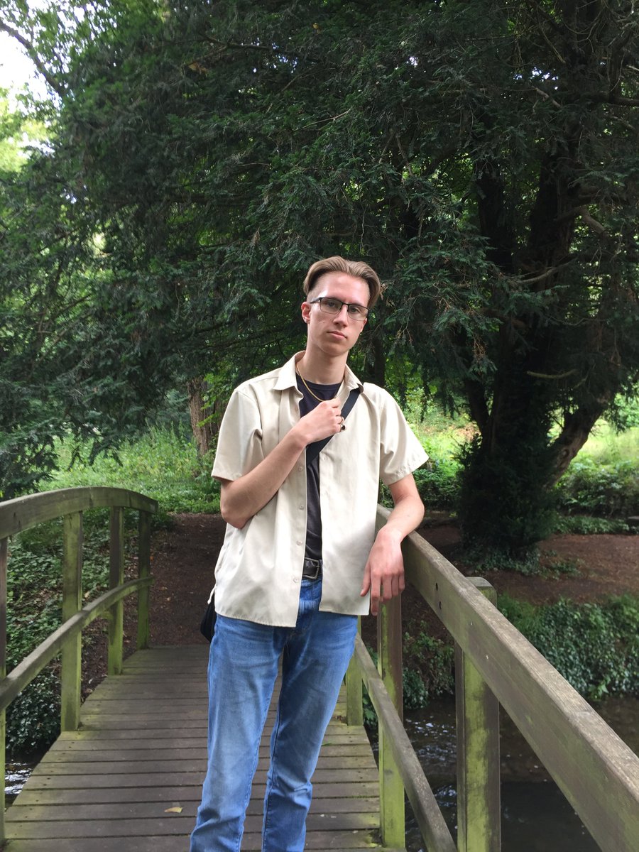 judisamo_'s tweet photo. Photo shoot pt. 3
#model #modeling #photoshoot #photography #photos #forest #nature #naturemodel #modellife #modelshoot #amatuarmodel #thinking #thoughts #uk #british #england #lullingstonecastle #kent #river #wild #adventure #bridge #18yearsold #explore #intheforest #forest https://t.co/UsNOShhqax