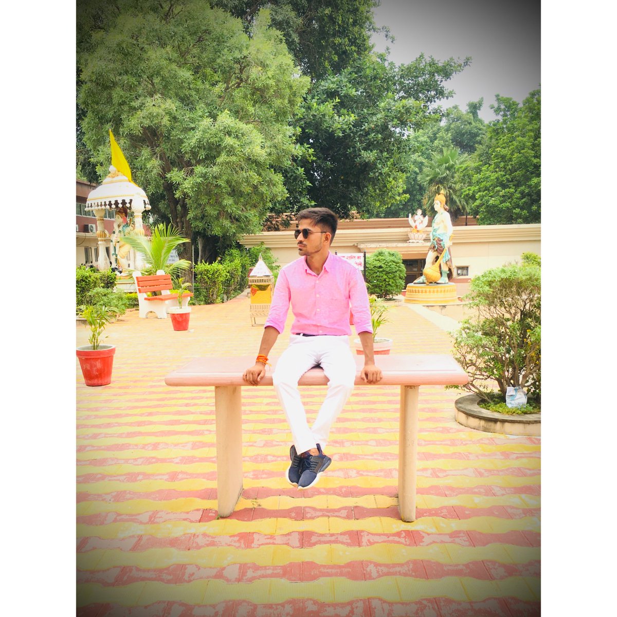 umeshbajpai9696's tweet photo. Sudhanshu Ashram Bithoor Kanpur...💫❤️🙏

#sudhanshuashram #bithoor #kanpur #photography
#iphongraphy #love #sanatandharma https://t.co/AZ8bFQBSaw