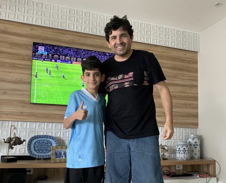 sergioferr's tweet photo. Pai Sérgio e filho Léo 
#papainobrasileirao https://t.co/NQ2wWHyCzu