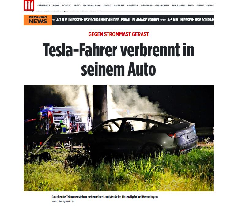 mozart2018's tweet photo. 13.08.2023  
#Habeck #EAuto
#Memmingen – Rauchende Trümmer stehen neben einer Landstraße im Unterallgäu bei Memmingen (Bayern). Ein Fahrer (31) ist in seinem Tesla verbrannt.
https://t.co/FSbg8Oeo42 https://t.co/J9QnSwqtyt