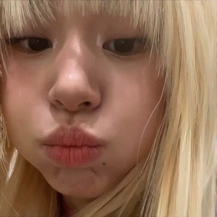 chaeriaaa12's tweet photo. Hello everyone!! Looking for active moots^^ 

New to #stantwt 😩

☆ 🇵🇭
☆ she/her
☆ 07 liner!!
☆ nickname "rai"
☆ swiftie
☆ bunnies/army/engene/once/blink/carats/midzy/dive ^^

#kpoptwt #filostan #stantwt https://t.co/cq3ezU6V8v