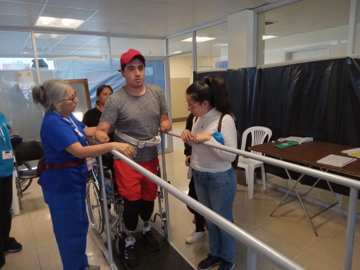 GLScienceCtr's tweet photo. The @CLEMetroSchools @GLScienceCtr Robotics Initiative students have returned from Ecuador. They provided multiple children with new 3-D printed prosthetic limbs and will help 15 more families in the coming weeks. Thank you @IMAHelps for allowing us to join your mission! https://t.co/gWletygIKC
