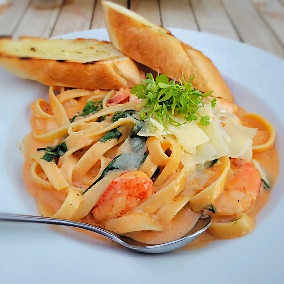 It’s a great day to get out for Sunday dinner. We suggest our fantastic Seafood Fettuccine for dinner this evening. (Photo credit Mari Ann Madore Stiles) #seafoodlover #portpubandbistro #pastapasta