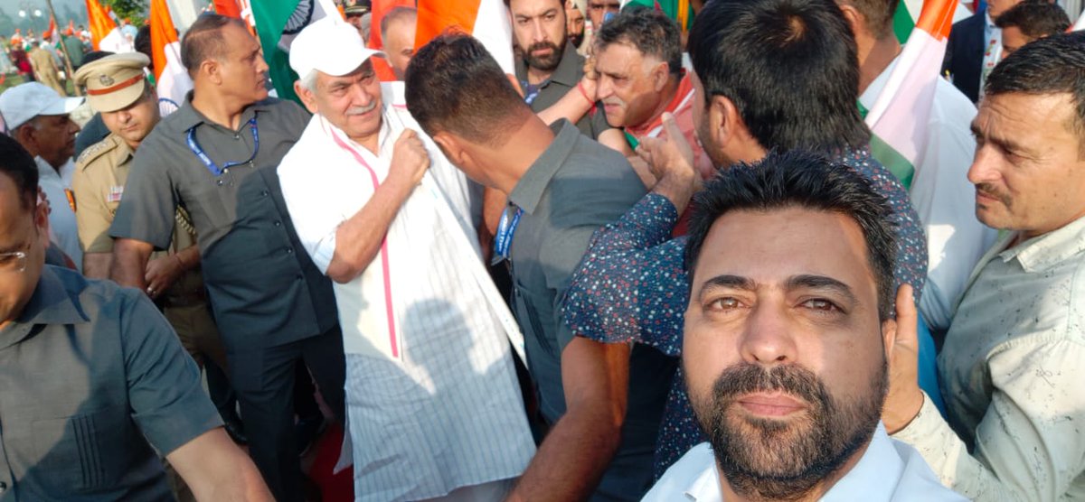 MMpathan87's tweet photo. JKRETTF leaders participated in Tiranga rally led by honourable LG Manoj Sinha at SKICC Srinagar. https://t.co/R0nM9oLbAy