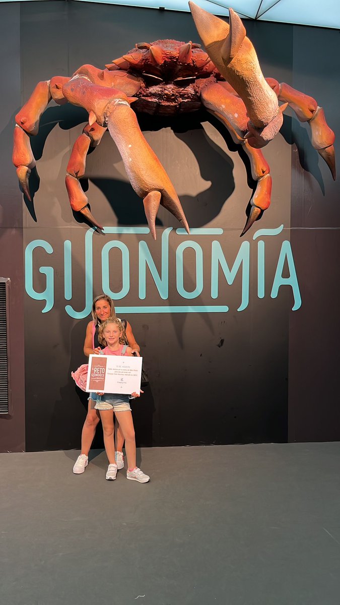 GijonTurismo's tweet photo. Seguimos repartiendo premios en el pabellón de @gijon en #Fidma23. Demuestra lo que sabes de #Gijonomía #Xixonomía 👨🎓👩🎓 https://t.co/EeyKSUkQ8U