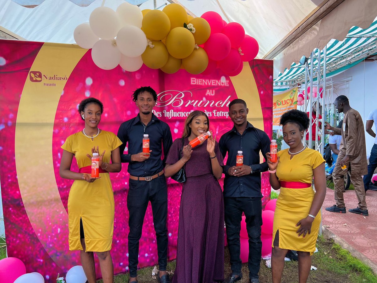 lamaisonjs's tweet photo. La MJS etait partenaire au Brunch des influenceurs et entreprises, tenu ce samedi12 Aout 2023 . Félicitations aux organisateurs👍🏽
Avec la MJS des événements sur mesure , des souvenirs pour toujours.
#event #maisonjs https://t.co/WNS8PpNuAv