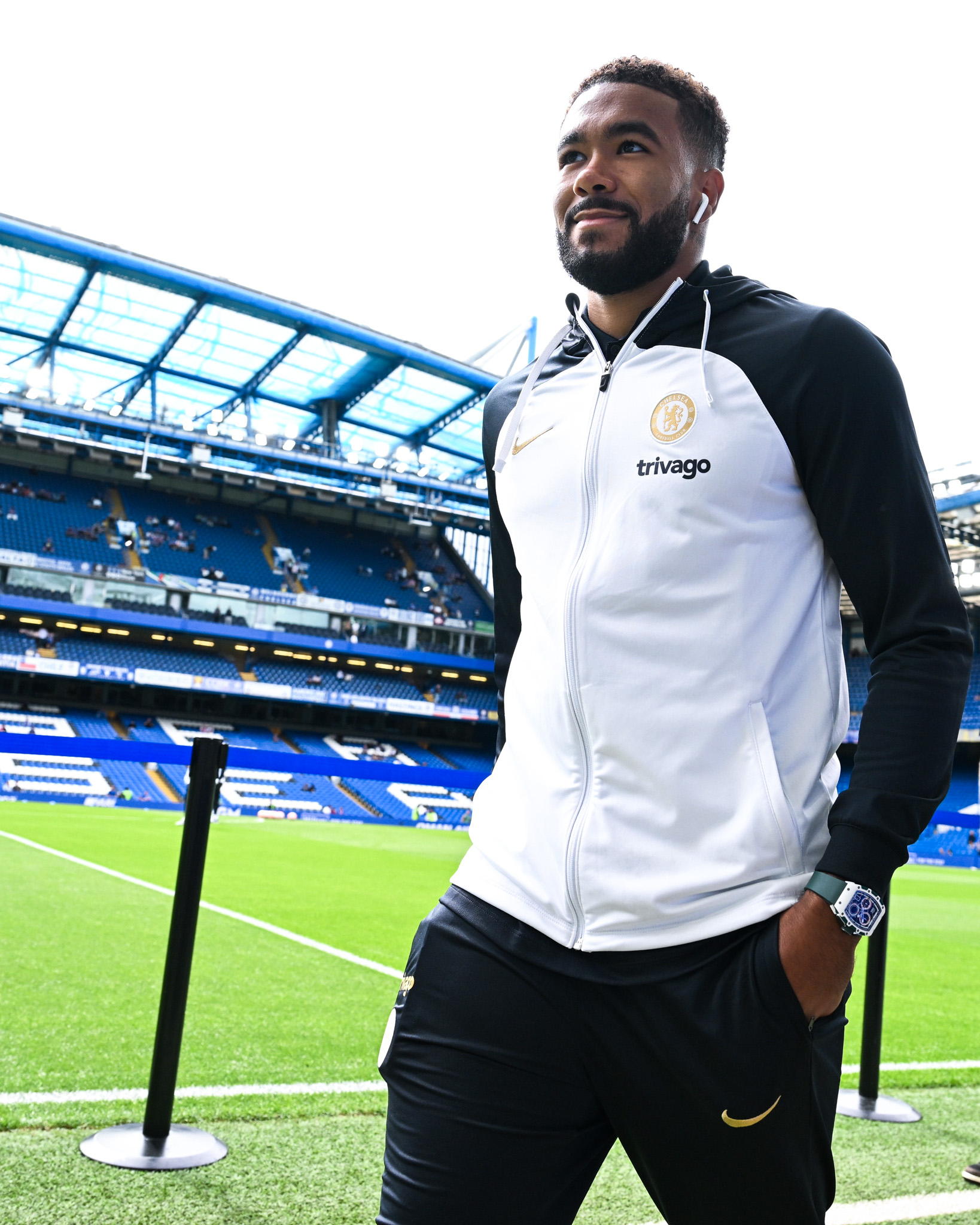 Chelsea training best sale jumper