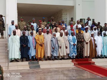 The Intervention Team on the crisis in Niger after their meeting with the coup leader in Niger, General Tchiani on Saturday in Niamey

#InterventionNotWar
#PeacefulDialogue