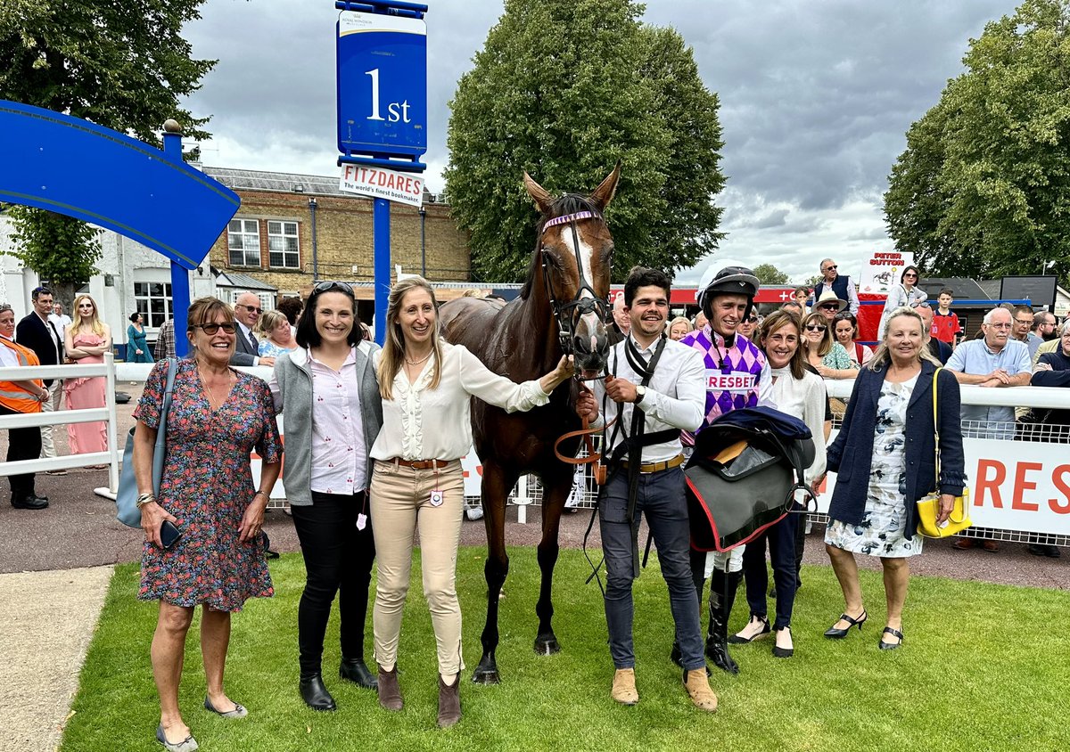 Sally Randell tweet media