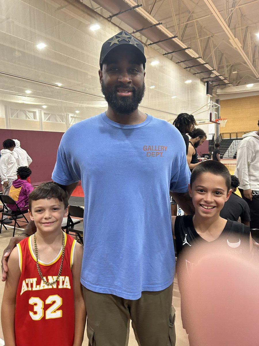 simmy1210's tweet image. A Friar Forever at Heart. Good to see you Coach Buckets. @HentonBuckets23 #FriarFamily