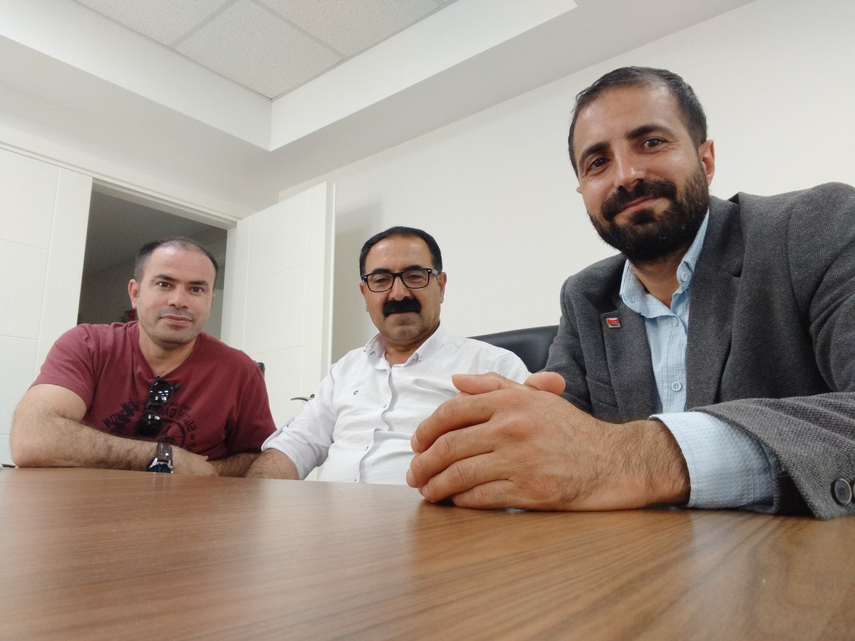 Bir aradayız Gine can yoldaşlarla