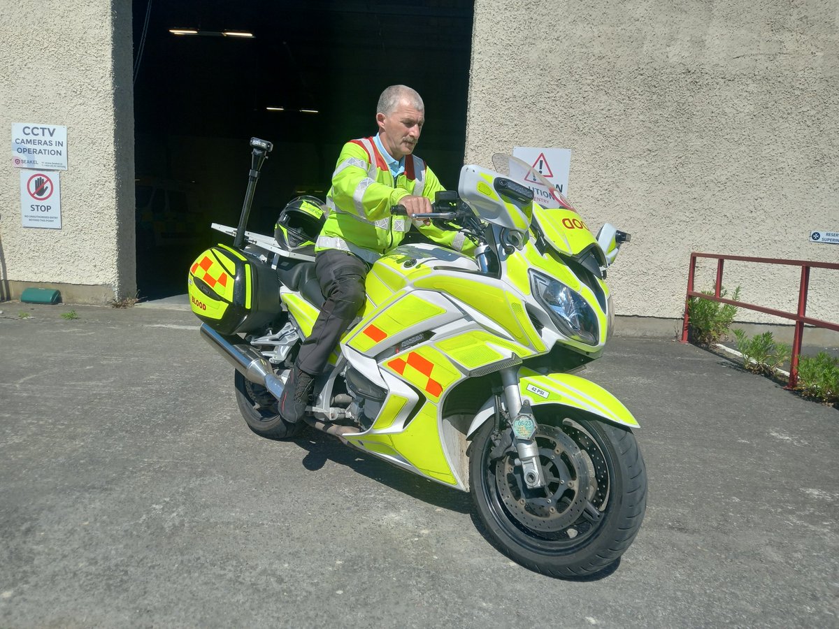 BloodBikeMW's tweet photo. On duty this weekend transporting Samples between our local hospitals. Teady looked after the Saturday shift. Then today on her first solo run was Jacque. Well done. 
https://t.co/ymqJ7si6Cs
#quotedevil https://t.co/kBQibp1g0T