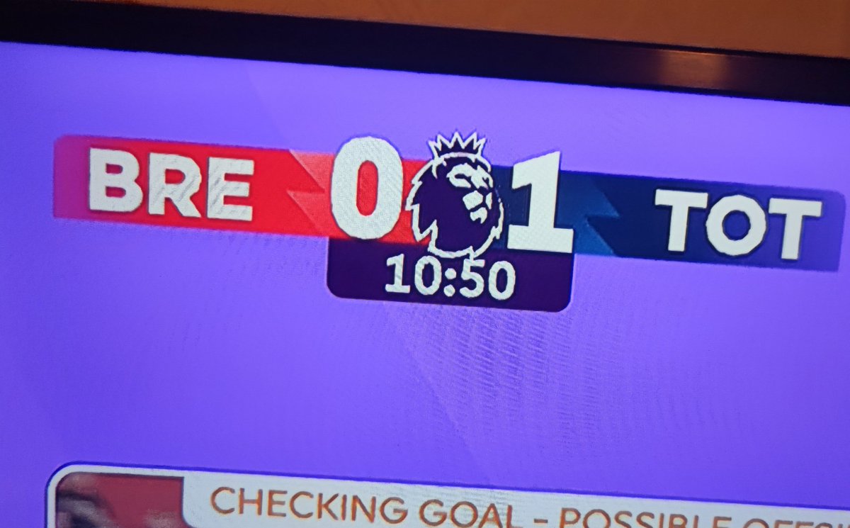 Mein bester Freund: meldet sich 30 Minuten lang nicht auf WhatsApp

Ich: Digga ist der...?