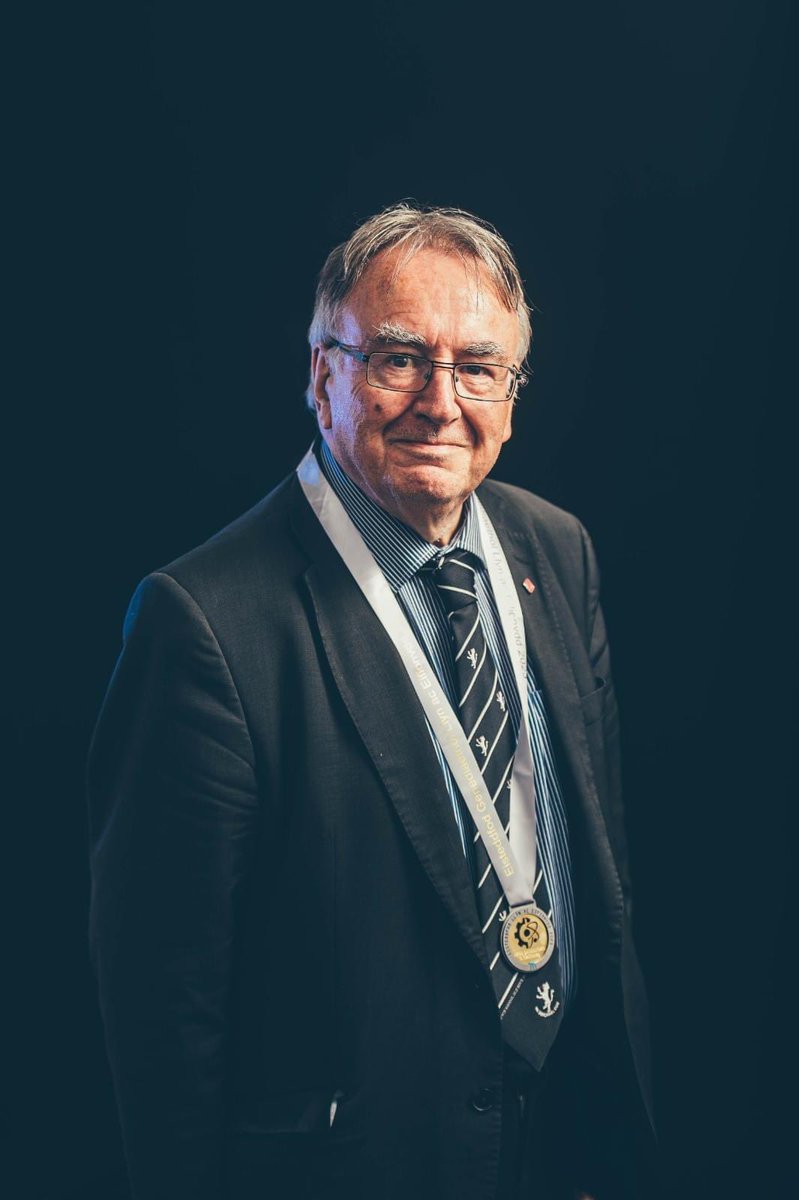 Elin Rhys tweet media