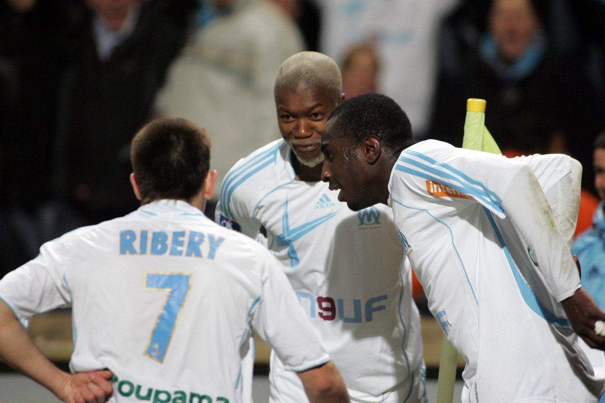 _BeFootball's tweet photo. Quand l'OM avait Franck Ribéry, Djibril Cissé et Mamadou Niang en attaque 🥵✨ https://t.co/3p2cWNG8zH