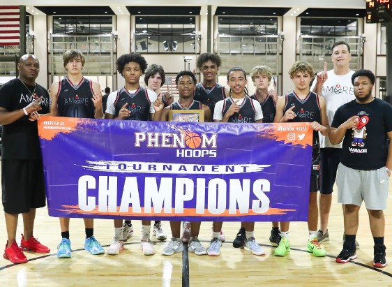 Phenom_Hoops's tweet photo. Congrats to Team Amore on their championship run at the #PhenomSummerFinale https://t.co/z6YOFPDBmQ