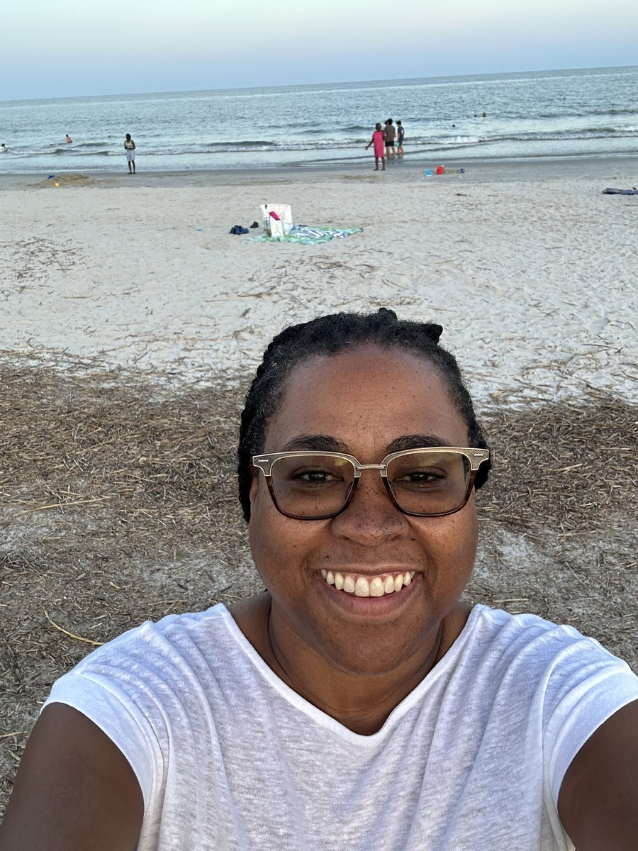 ShaniCBrownRE's tweet photo. Enjoying some down time. https://t.co/K4dTpfdcJm