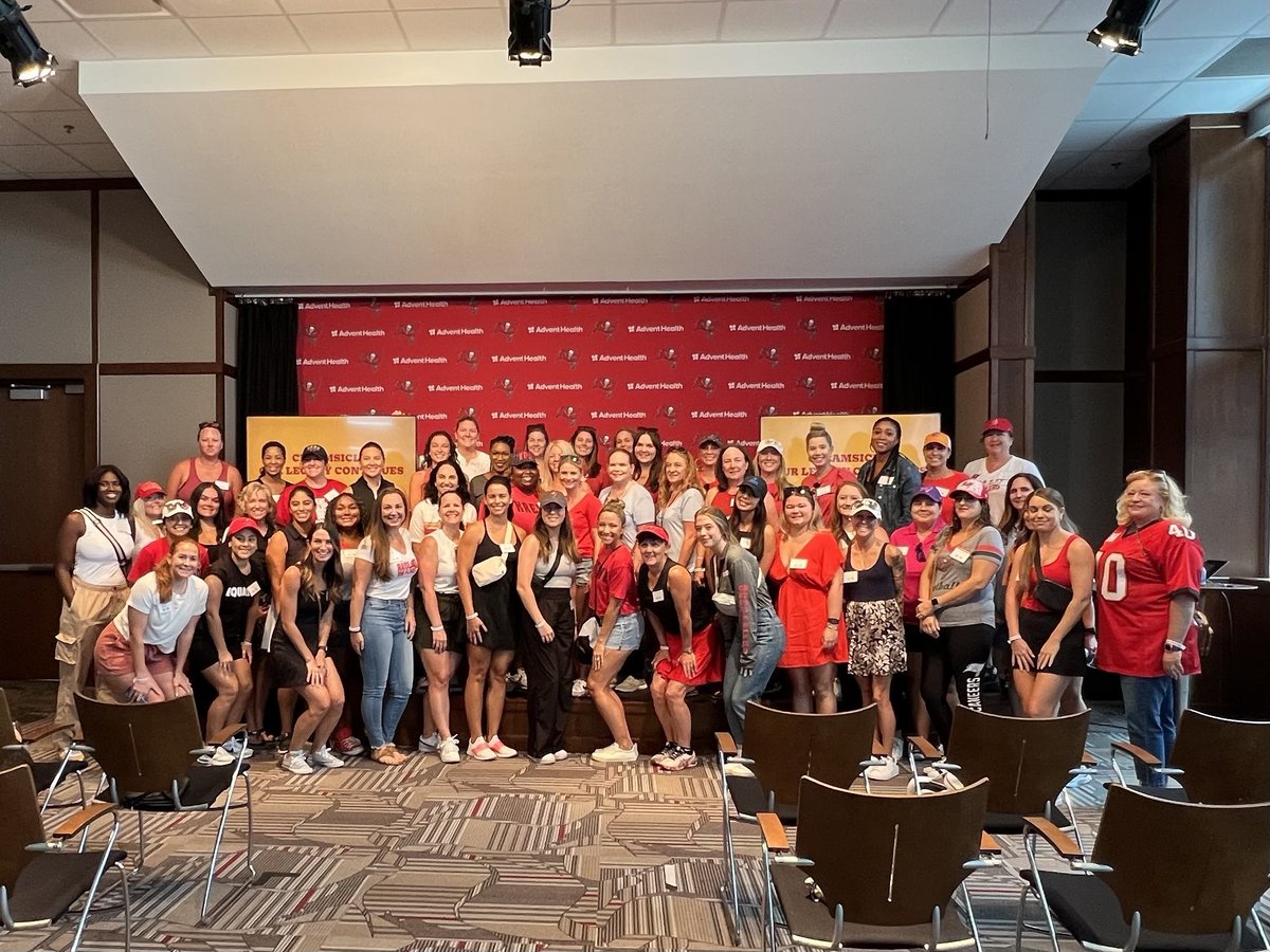A deep dive into the creamsicle legacy 🏴‍☠️ 

Thank you to the <a href="/Buccaneers/">Tampa Bay Buccaneers</a> for hosting us at training camp and for sharing the amazing story of their legacy 👏 
#WISETB #WomenInSports #Tampa #GoBucs
