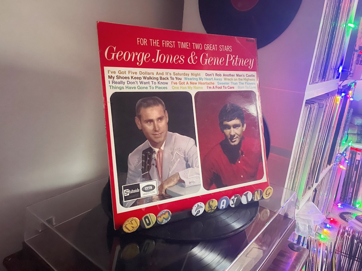 #NowPlaying One of my favourite oddities - #GeorgeJones & #GenePitney (1965). I love that Jones won’t budge an inch from Country music and Pitney has to meet him more than halfway - and ol’ Gene nails it, a great Country singer. Two unique voices, such a great #SundayNight record