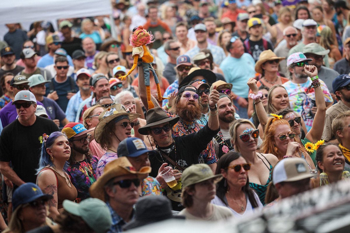 blockpartyeagle's tweet photo. Saturday photo recap! What was your favorite part of Day 2? Leave a comment below!  

📸: @ShowLoveMedia 

#blockparty #blockpartyeagle #blockpartyeagle2023 #coloradomusicfestival #summermusicfestival #outdoormusicfestival #coloradomusicscene #summerkickback #livemusic https://t.co/meGJRp1FYC