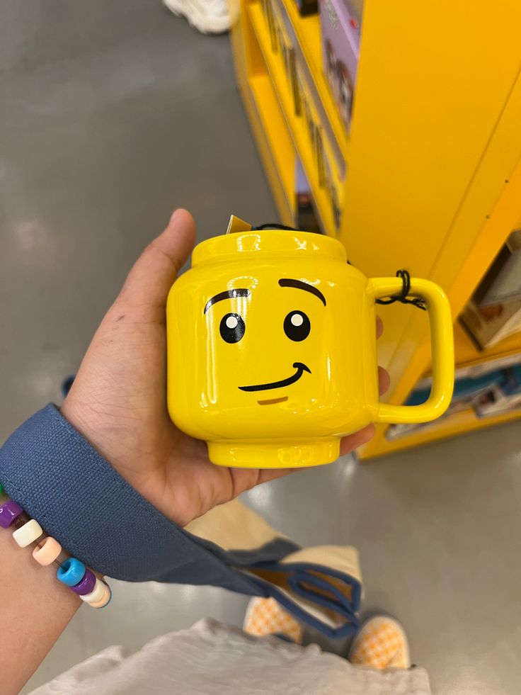 designdocument's tweet image. Lego's Head Mug ☕️