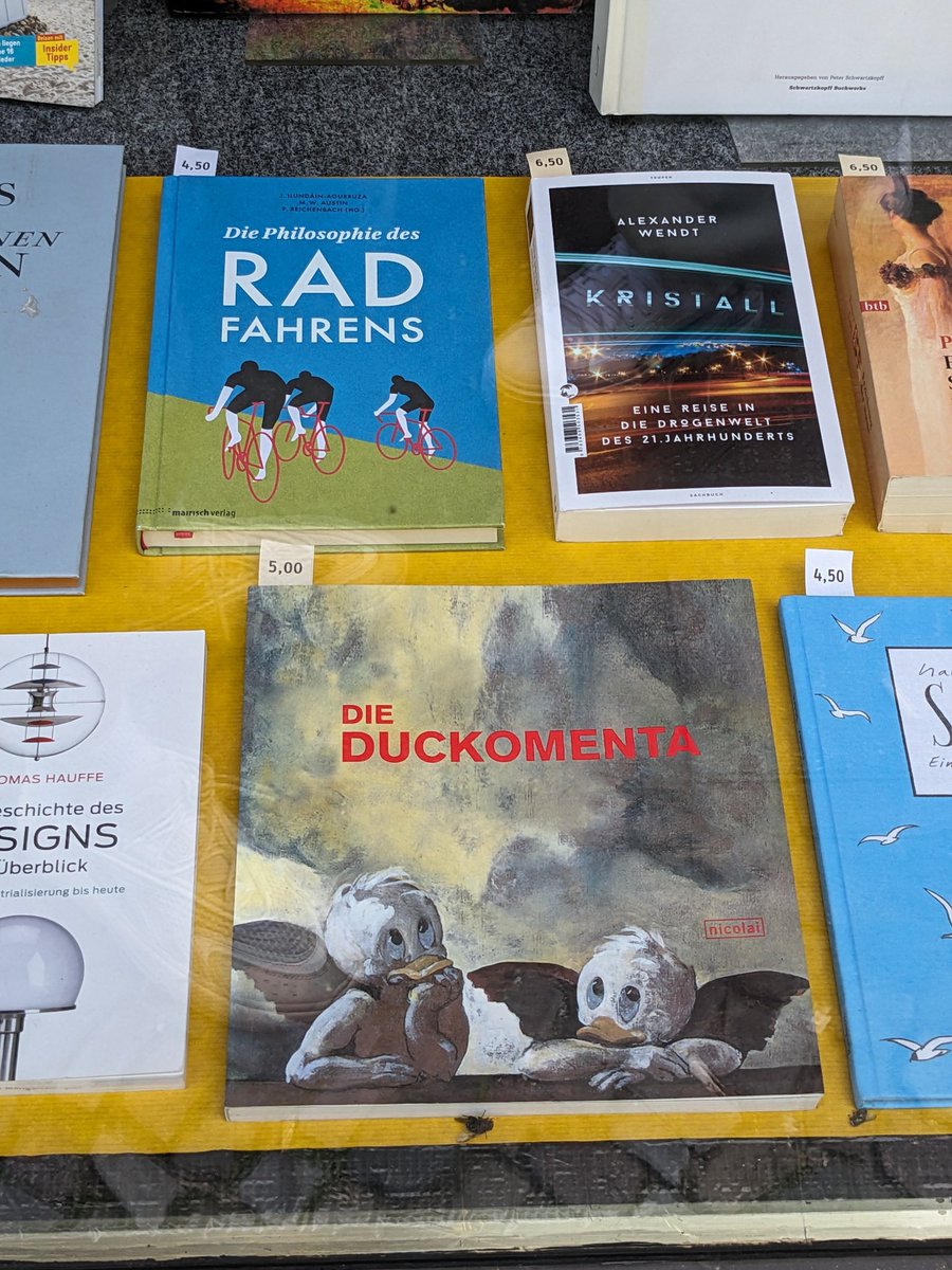 de____ro's tweet image. Надо будет точно вернуться за мопсами!!!