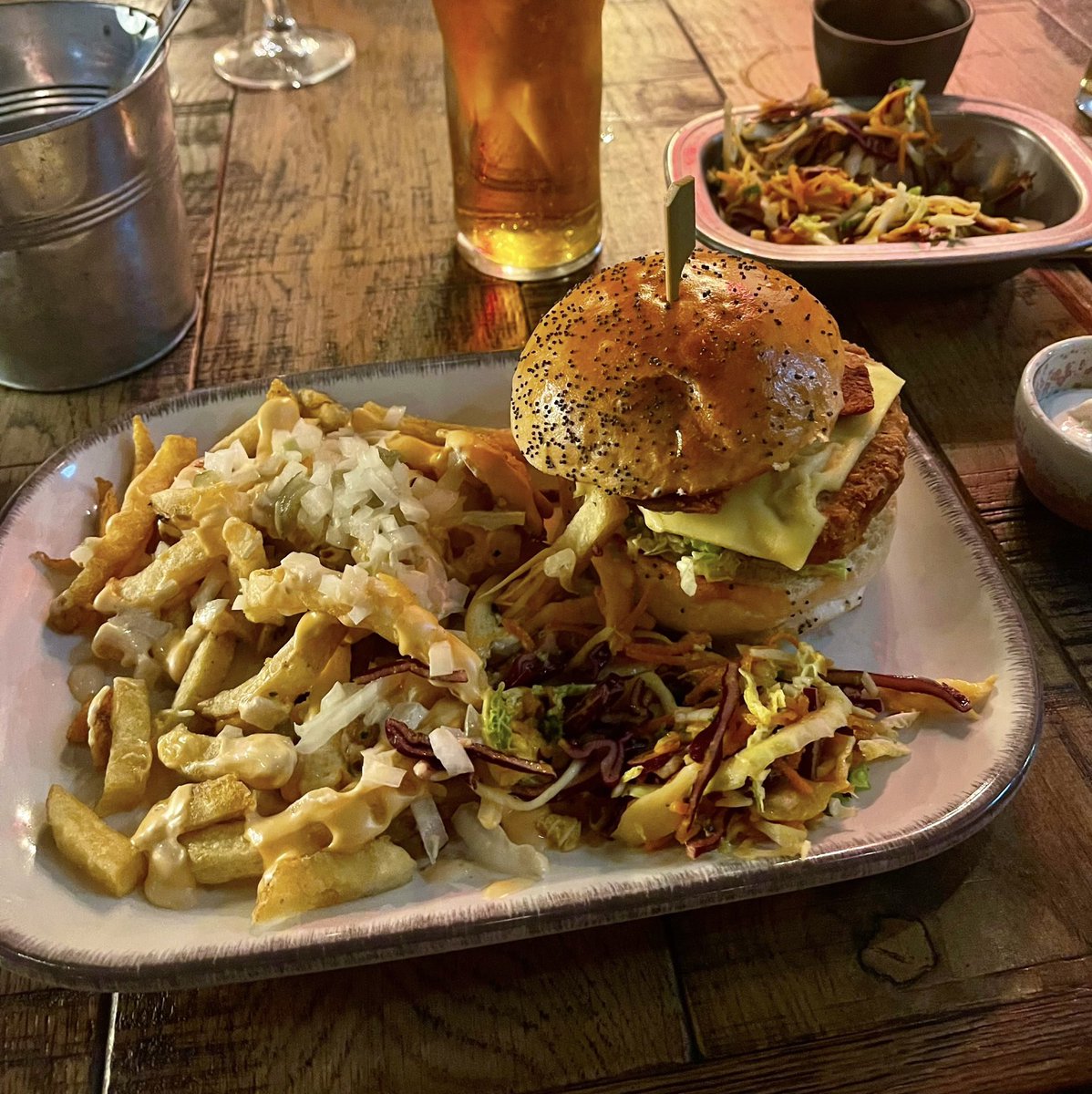 Out for food at @HubboxSW Had the vegan hub with a vegan chicken patty, bacon, cheese, hub sauce, pickled red onion and lettuce 🍔 paired with some dirty fries 🍟 10/10✨ #hubbox #veganburger