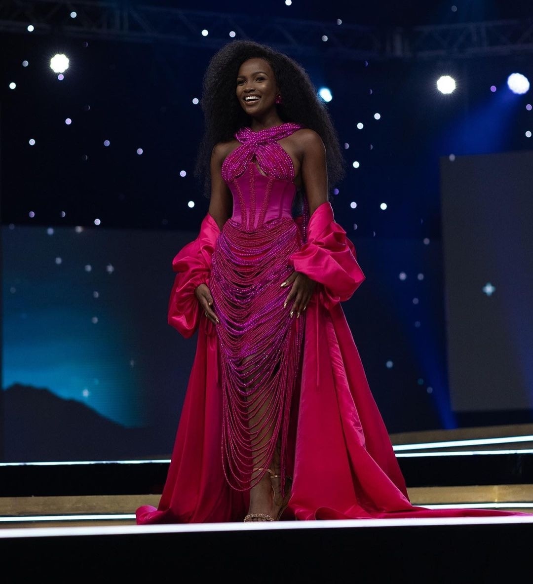 The gorgeous Melissa Nayimuli 👑 shone brightly on the #MissSA2023 stage wearing Gert-Johan Coetzee Couture. @Official_MissSA #gertjohancoetzee