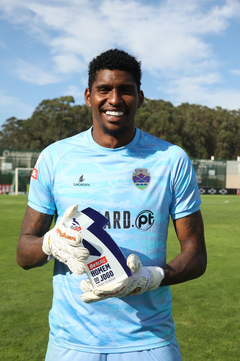 Confie no processo, coisas boas acontecem, Deus nunca perdeu o controle de nada, seguimos trabalhando em busca da evolução!!!🙌🏾🔥
Pai esse prêmio é seu, sei que está feliz aí de cima, Feliz dia dos pais!!!🙌🏾🖤