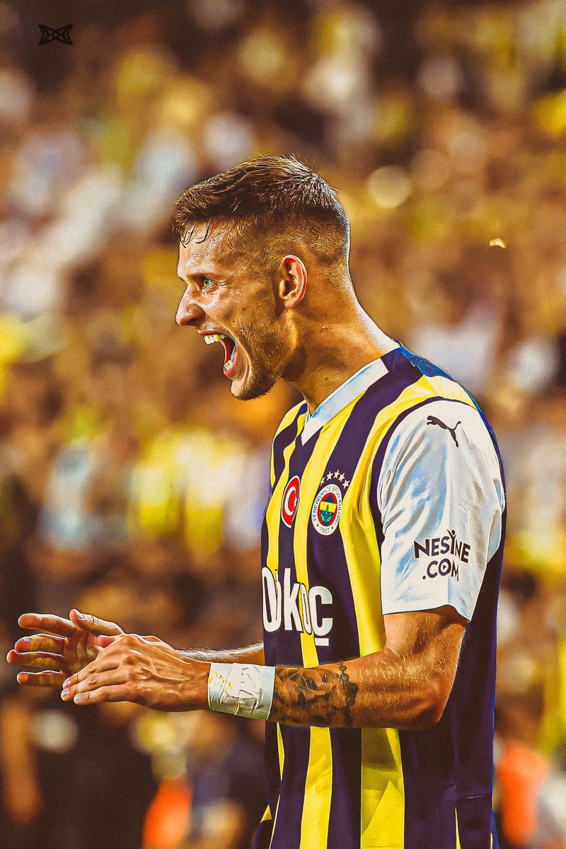 legend_obra's tweet photo. 🔥🔥🔥 Sebastian Szymanski 🧿🧿
Ona bir şey söyleyin ⬇️⬇️⬇️

#Fenerbahce #fenerinmacivar
#altay #dzeko #tadic #FBvGFK #szymanski #osayi #hakem #kırmızı #penaltı #maxim #bitigen #cengiz #fred https://t.co/lgtzmJlrfi