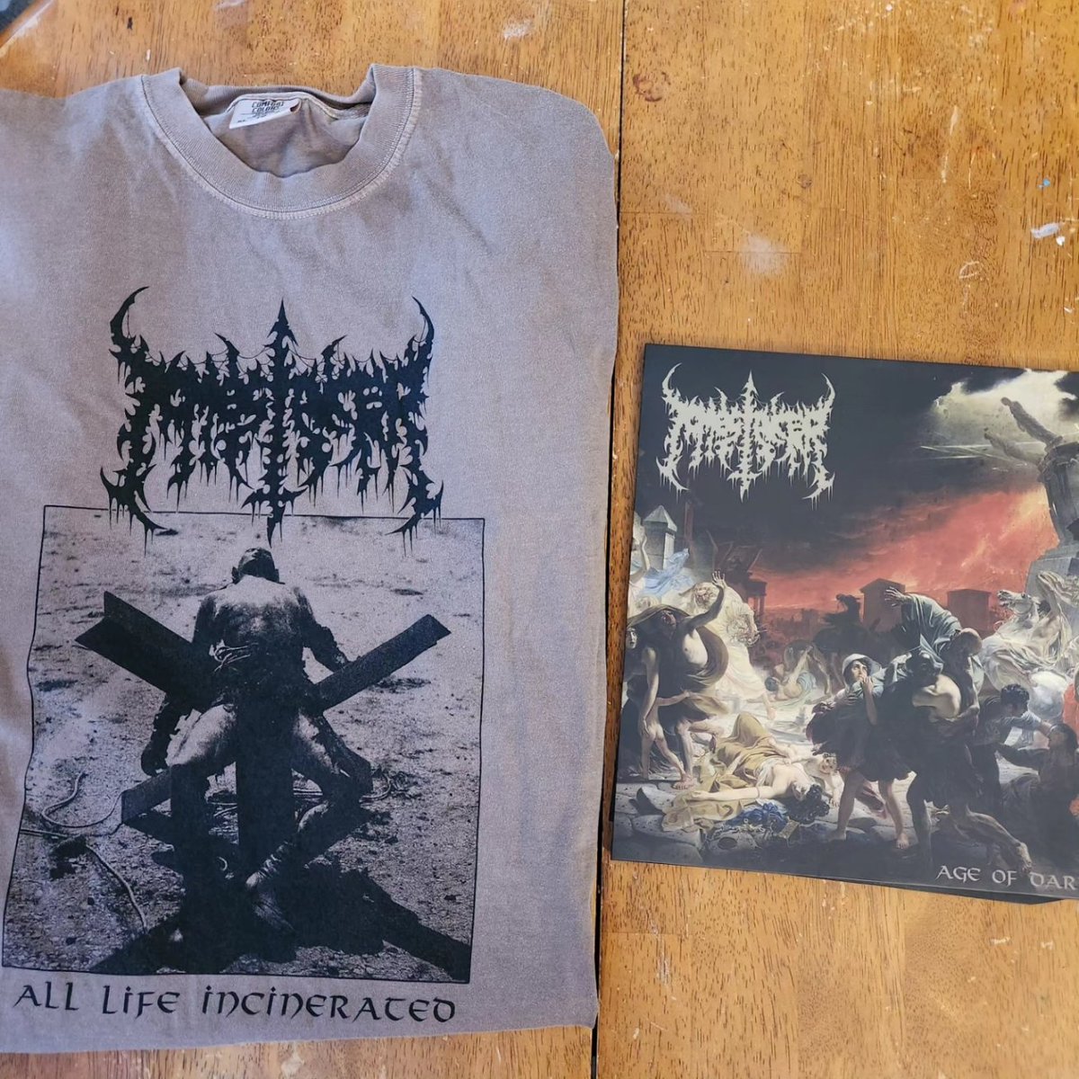 peartnoy's tweet photo. Merch haul from Heavy Hell IV. Still recovering from an incredible day. Can't wait for Heavy Hell V. #gravesend #nothingness #aberration #tombstalker #mortician #deceased #templeofvoid #wisebloodrecords #motherofgraves #faeriering #bloodletter #heavyhell4 https://t.co/wKJq8Kx1KM