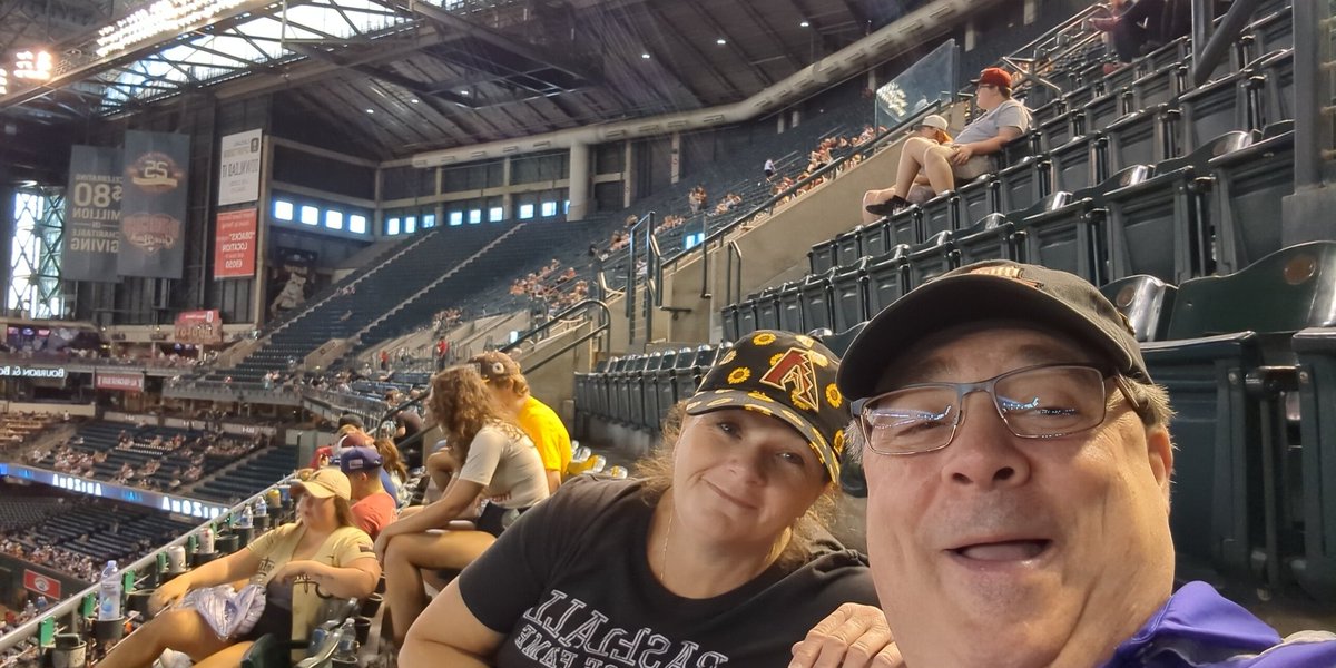 Almed3's tweet photo. 25th Anniversary Game with my love, my Advantage pin and Anniversary book. Let's go for 2 today #Dbacks #Whatafan https://t.co/1aQkgQKFOX